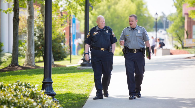 Chief Bob Beach and Chief Curtis Davis