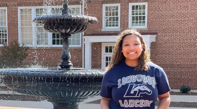 Tyra McCowin ’25